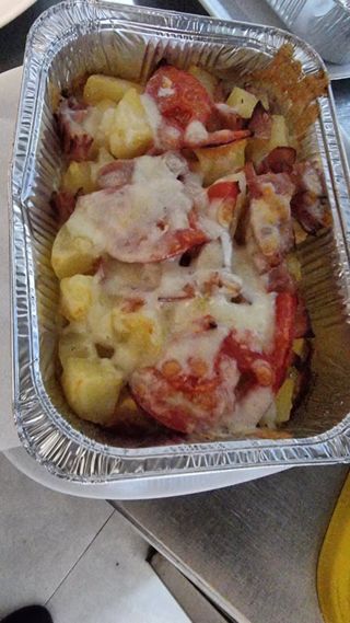 Запечени картофи с бекон (450г)