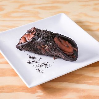 Cannolo Siciliano Al Cioccolato.