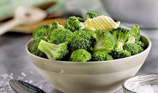 BROCCOLI (5736)
