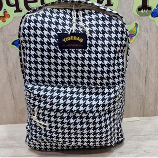 Рюкзак Размер  40*30*12 См