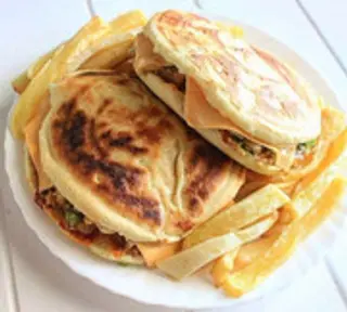 Chapati Omelette Thon