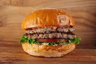 Гамбургер говяжий (х2) 360 гр.