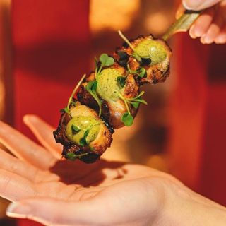 pulpo con salsa mayonesan de shiso