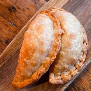 Empanada al Horno De Jamón Y Queso
