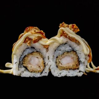 Uramaki roll langostinos tempura (8 pzs.)