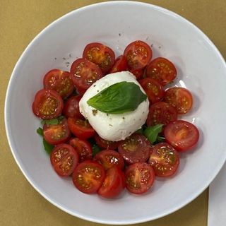 CAPRESE BURRATA 