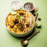 Vegetable biryani with raita