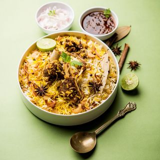 Vegetable biryani with raita