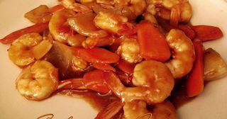 Gambas Con Salsa Picante A La Plancha