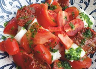 Трио домати с моцарела (400г)