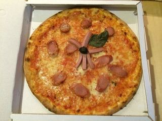 Pizza viennese