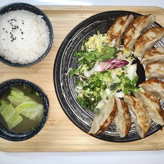 56. Combo Gyoza