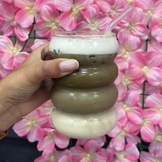 Iced Hojicha Latte blanco