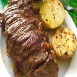 Entrecot con patata al horno
