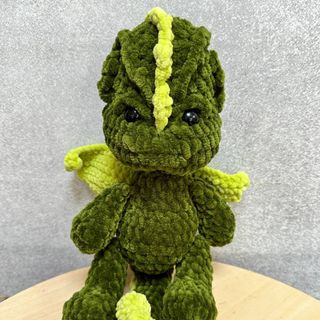 Дракончик темнозелений