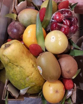 Cesta de frutas pequeña 