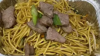 64 Spaghetti con manzo