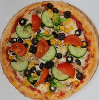 Pizza Wiosenna wegetariańska średnia