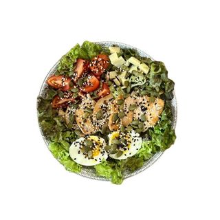 Салат з куркою та сиром Пармезан