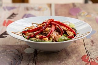 Salata sa svježim lososom