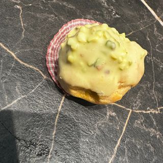 Bignè al pistacchio mandorlato 