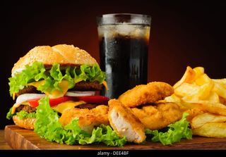 Menú Hamburguesa De Ternera Y Nuggets (5 Uds.)