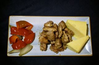 Pomana porcului cu mamaliguta