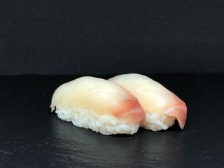 Nigiri De Dorada (2 Uds.)