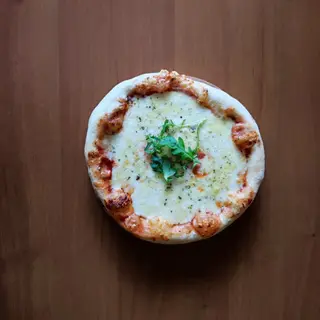 Porodična Quattro Formaggi Pizza