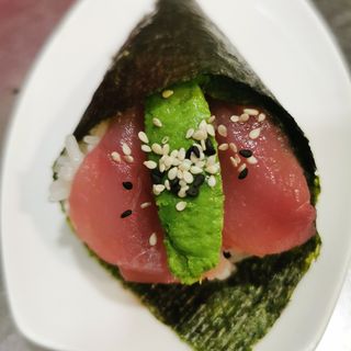 35. Tuna