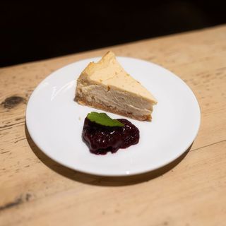 Cheesecake con frutos rojos