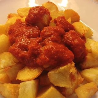 Patatas Bravas al Estilo Capitolio 
