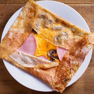 Crêpe Oeuf Charcuterie Fromage