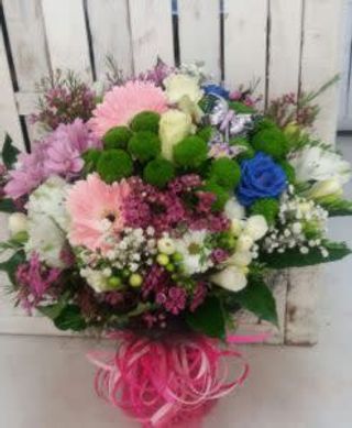 Ramo Silvestre Con Muchas Flores