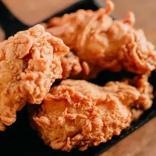 7. Alitas de pollo picante 6und