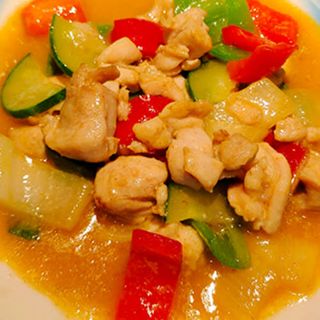 143. Pollo Con Curry