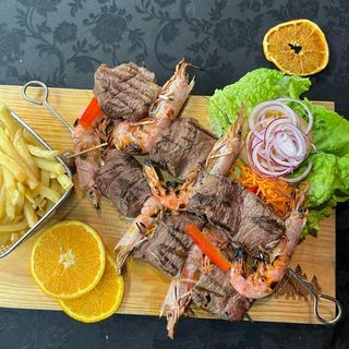 Dose Espetada Terra e Mar 