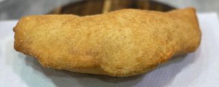 Panzerotto -11, cime di rapa e salsiccia