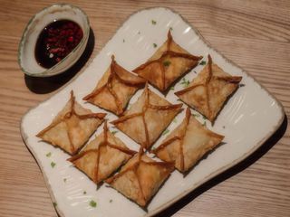 Пельмені з куркою у фритюрі 8 шт (272g)