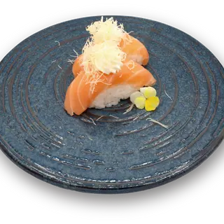 212 Nigiri De Salmón, Queso Y Kataifi (2 Uds.)