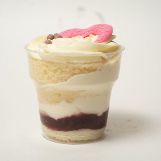 Десерт Молочная девочка (150г)