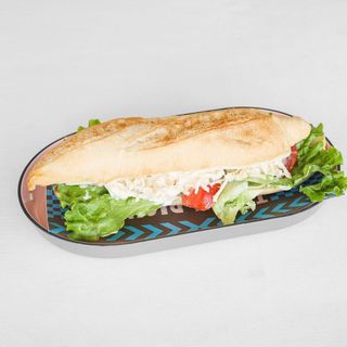 Bocadillo de pollo desmenuzado 