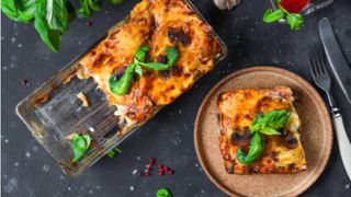 Мясо по-французски с куриным филе