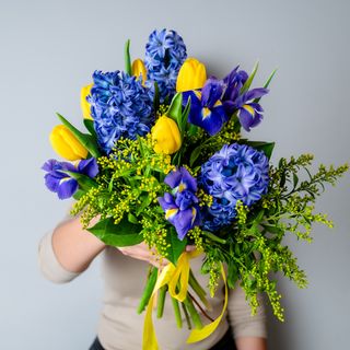 BUCHET MIROS DE PRIMAVARA