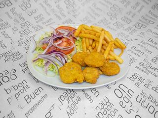 Menú Nuggets (8 Uds.)