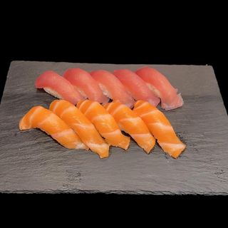Nigiri Sake & Maguro Box - 10pz