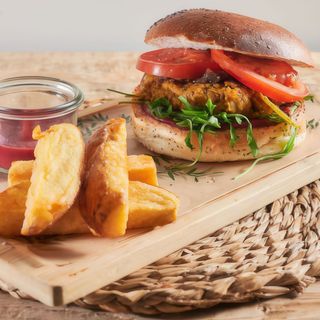 Hamburguesa Vegana De Judía Negra y Garbanzo.