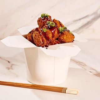 Yangnyeom chikin (pollo fritto in salsa teriyaki)