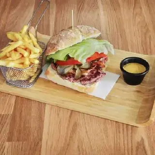 Hamburguesa Criolla
