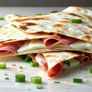 Piadina con mortadella e stracchino